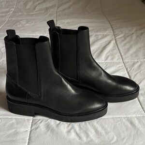 Stuart Weitzman Black Ankle Chelsea Boots Sz 7